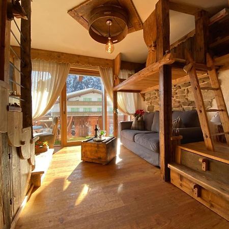 קאמפיטלו די פאסה Calore Di Una Casa Di Montagna מראה חיצוני תמונה